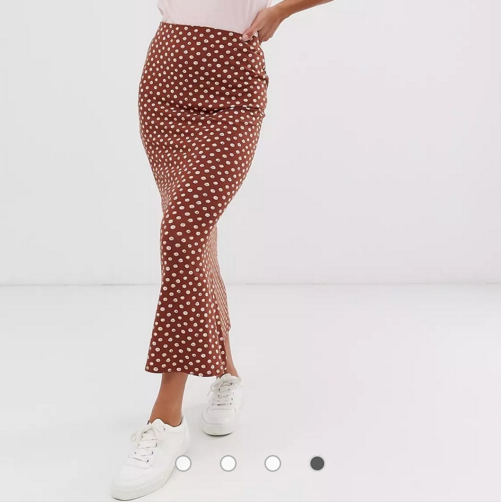 Asos design tshirt material mermaud skirt brown polka dots